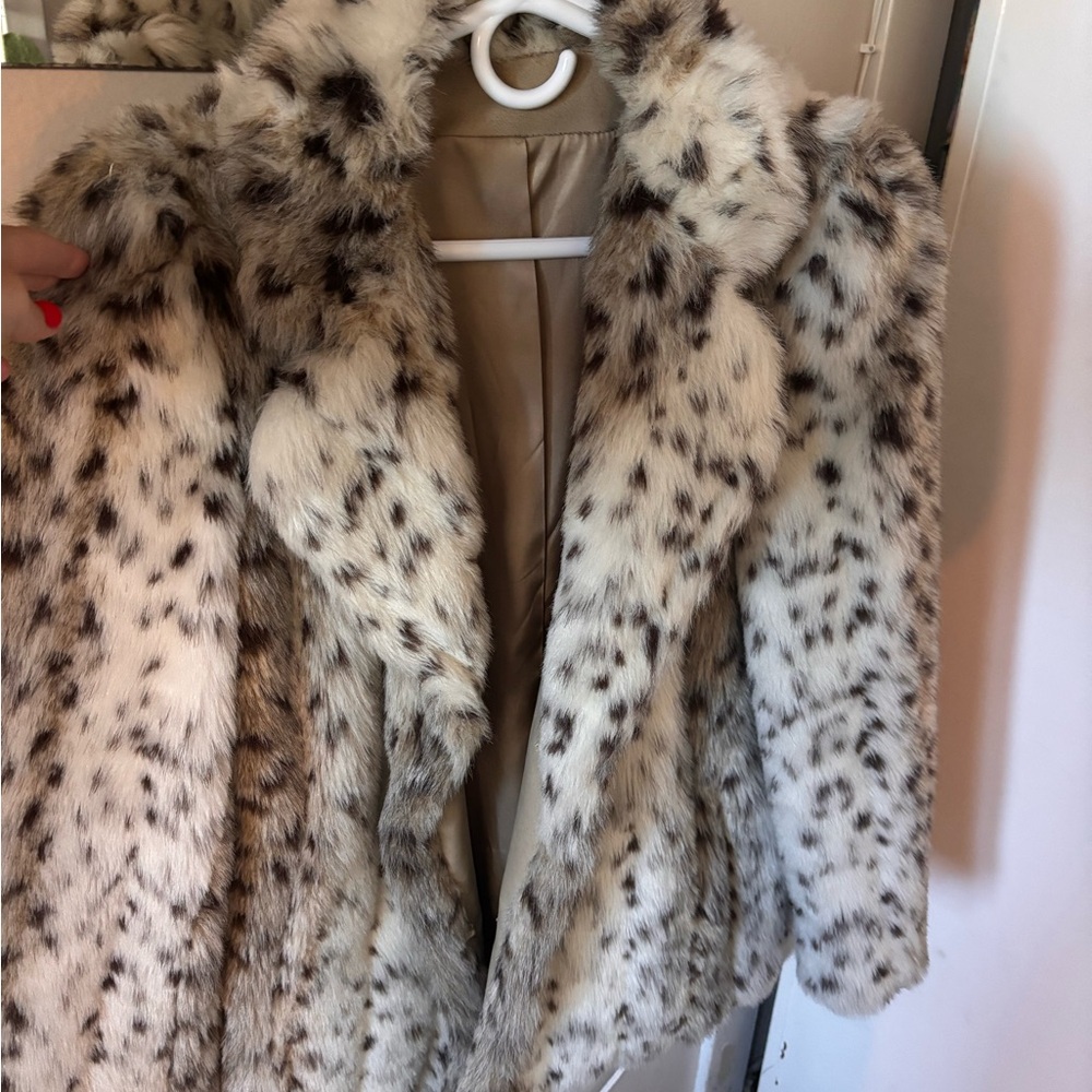 Chic Faux Fur Spotted Jacket